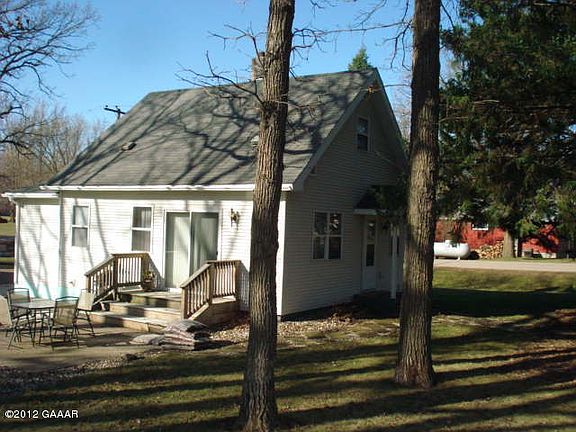 4th image of 303 Miltona Ave