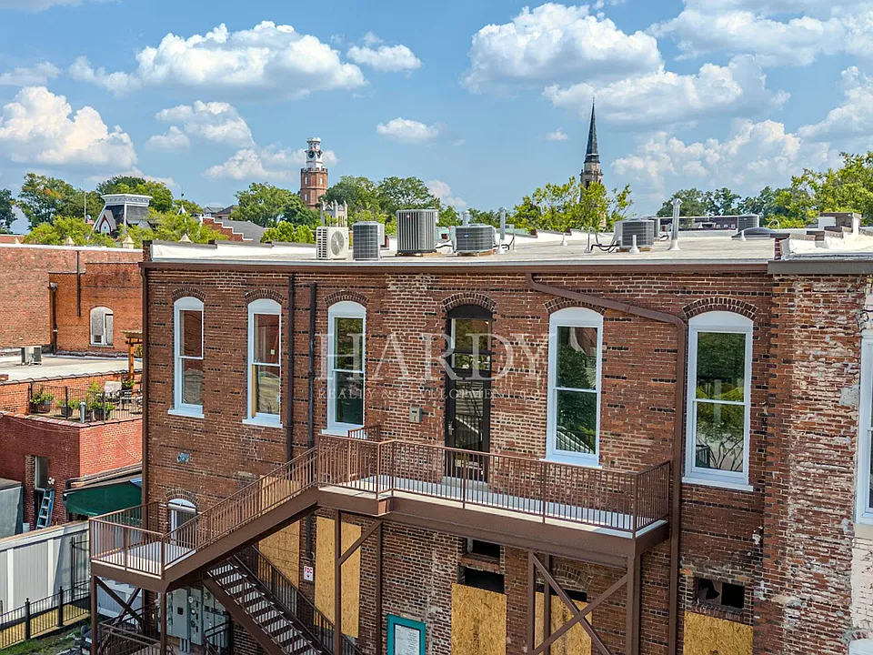 306 Tribune St