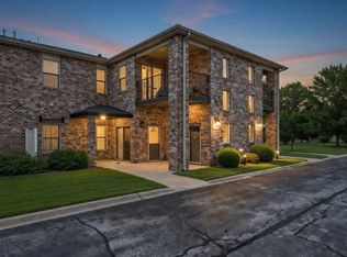 1346 Parke Dr, Crown Point, IN 46307