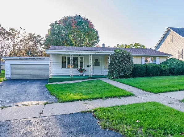 2127 15th Ave, Monroe, WI 53566