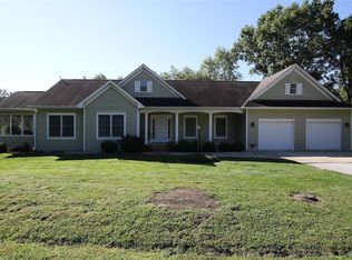 8536 Greenbriar Est, Edwardsville, IL 62025