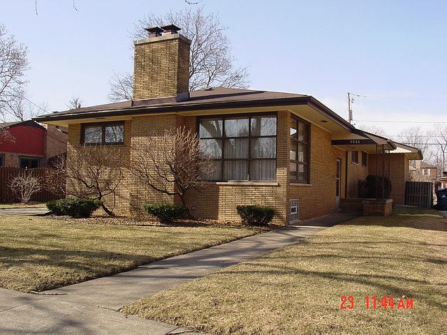 1st image of 9846 S Millard Ave