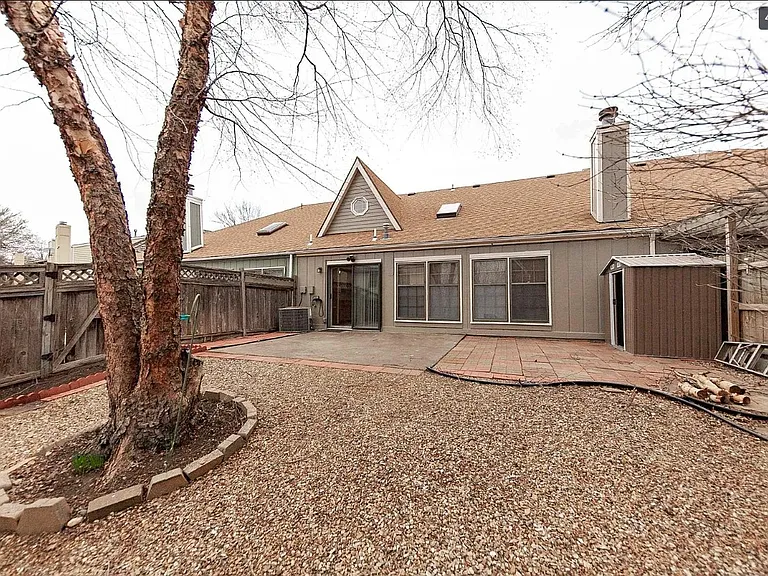 1432 Brighton Cir — Photo 6