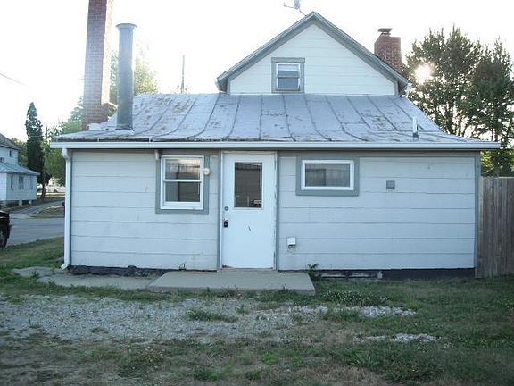2nd image of 342 N Walnut St