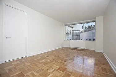 Sold by Space Marketing Shop