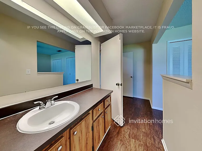 3504 Yale Cir — Photo 15