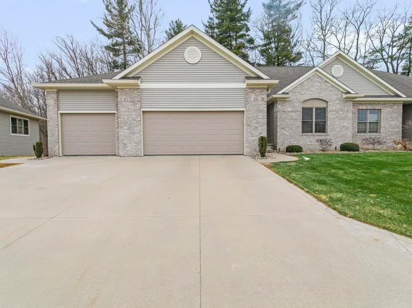 247 River Park Dr, Middlebury, IN 46540