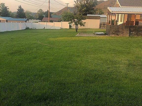 2nd image of 1120 Central Dr