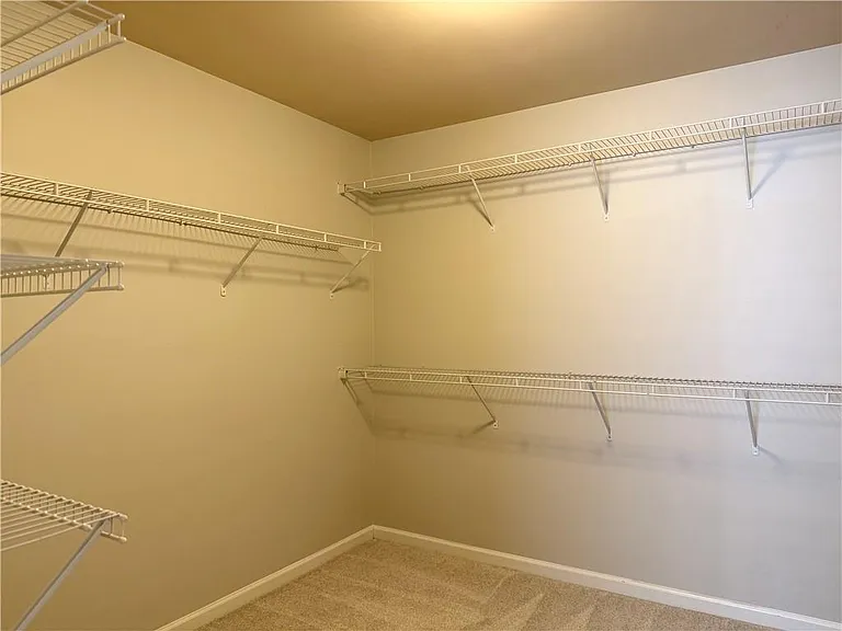 3051 Montauk Hill Dr — Photo 43