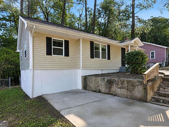 3rd image of 1393 NW Dr NW
