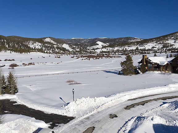 3rd image of 332 Lake Edge Dr