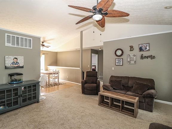 5th image of 1156 Monteray Cir