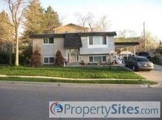 2126 E Castle Hill Ave, Cottonwood Heights, UT 84121