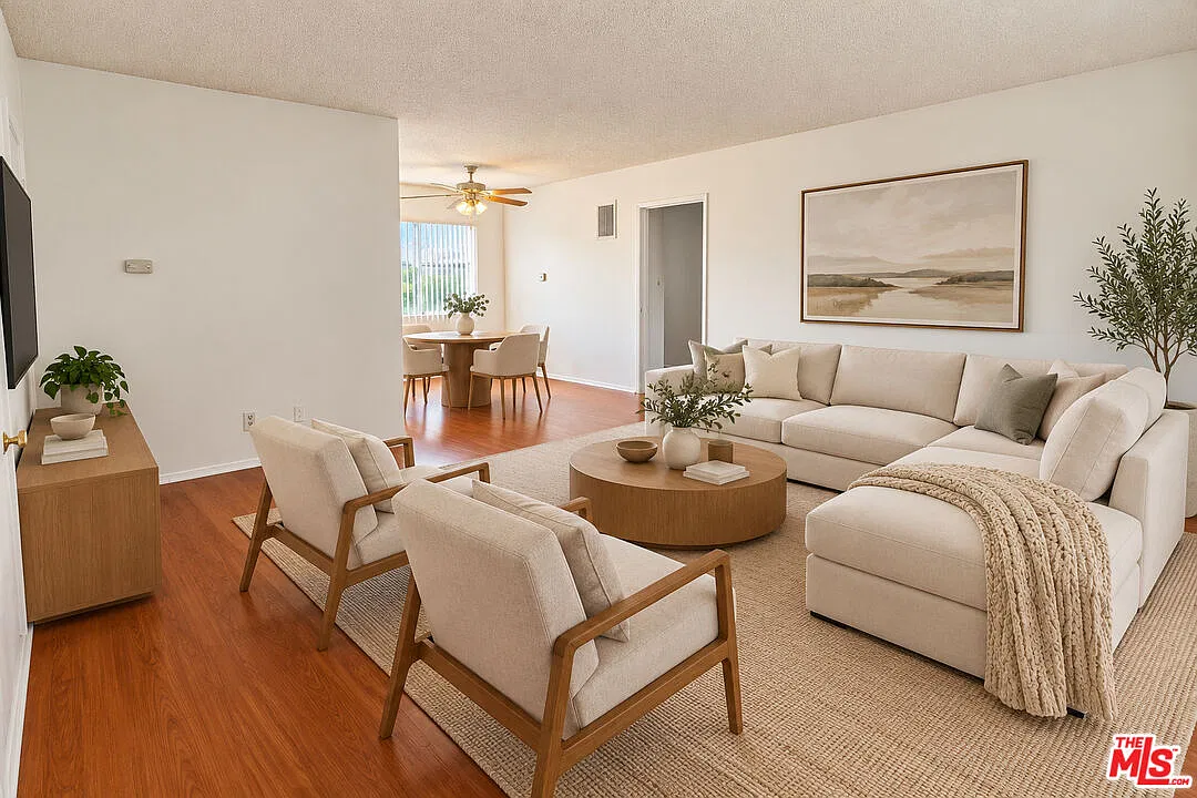 1 bed, 1.0 bath, $1,600 — Photo 2