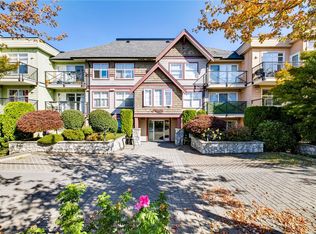 1618 N Dairy Rd #103, Victoria, BC V8T 1J8