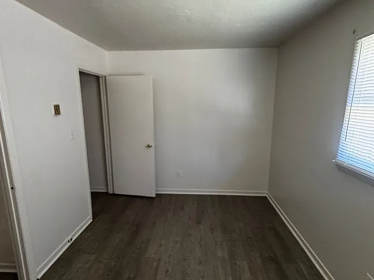 6016 Leo Dr — Photo 15