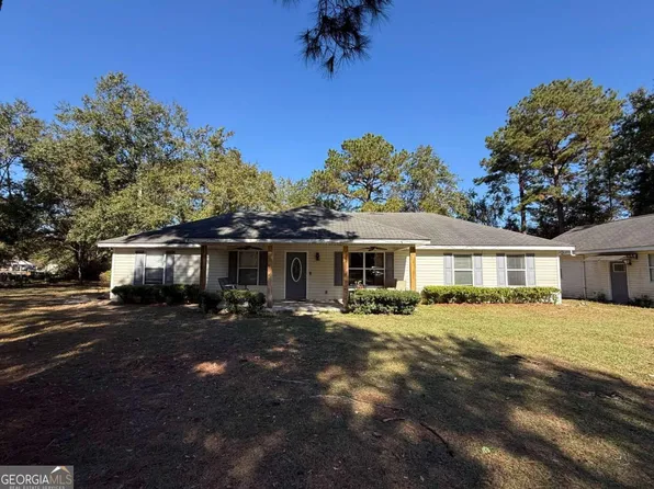 617 Robin Ln, Homeland, GA 31537