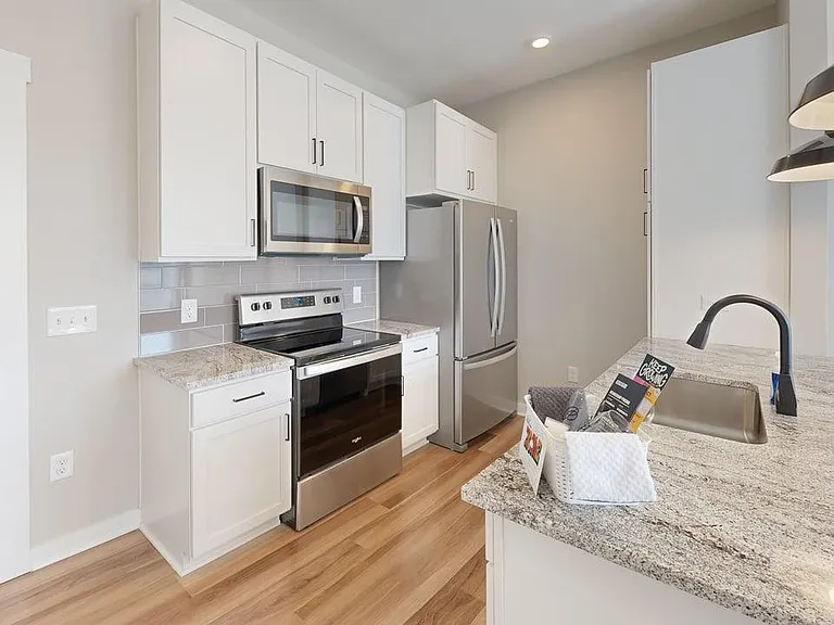 1G-The-Thomas-Kitchen 1G-The-Thomas-Kitchen