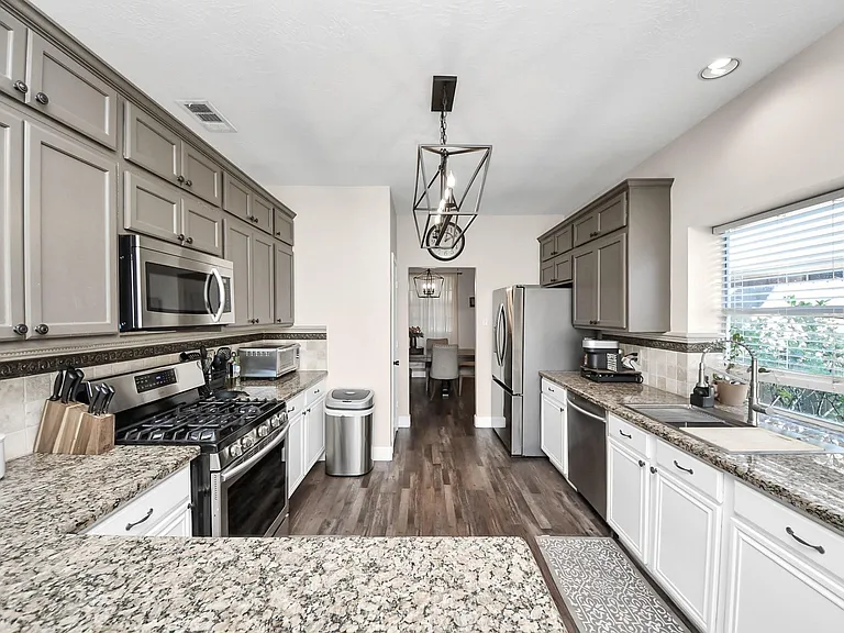 10514 Ravens Way — Photo 18