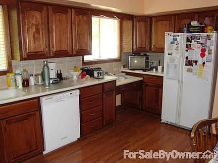The Kitchen : Here is the kitchen looking from the dining room