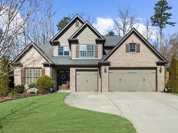 1605 Camden Cove Dr, Cumming, GA 30040
