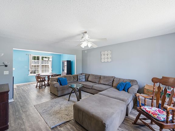 2nd image of 104 Katie Ct