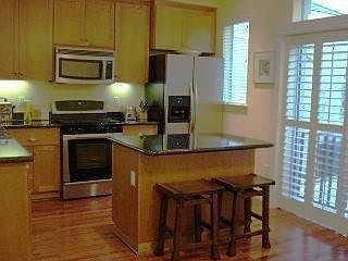 5th image of 163 Bel Air Ct