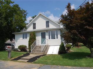 33 Cameron St, Nazareth, PA 18064