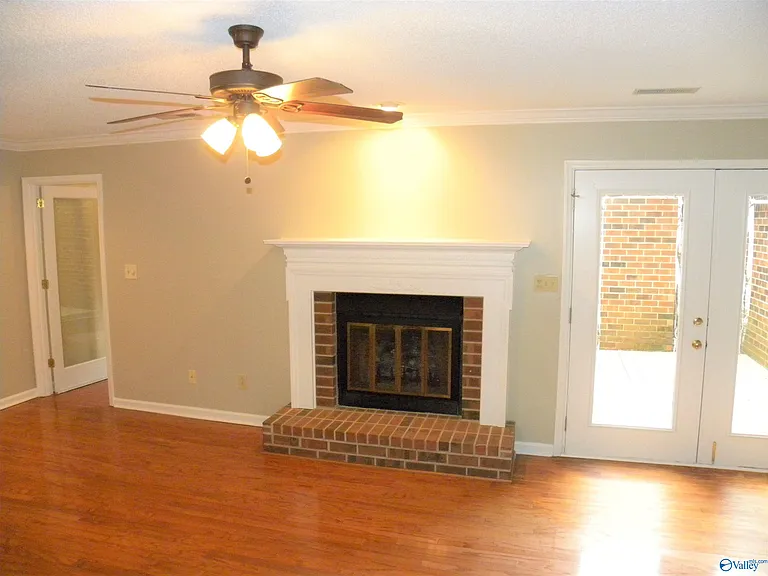 102 W Lake Cir — Photo 7