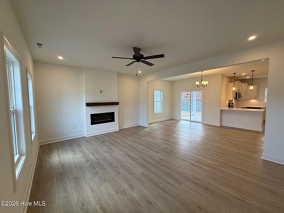 4th image of 640 Chambers Drive