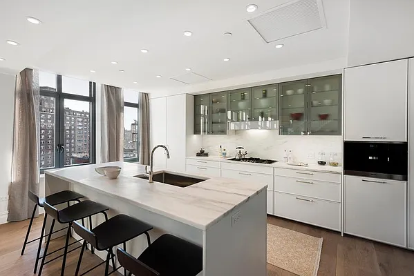Sold by Douglas Elliman | media 28