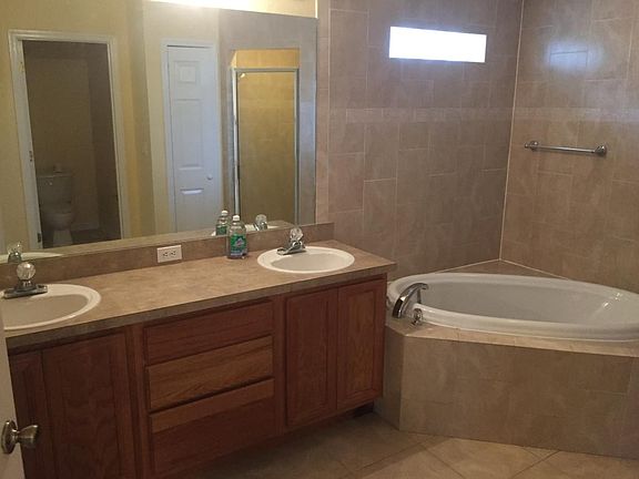 4th image of 306 Sunnyside Dr