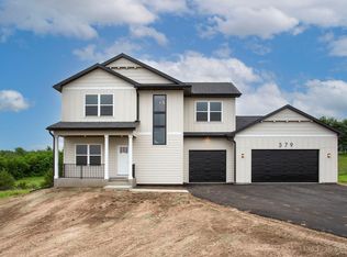 738 Magoo Rd, Hudson, WI 54016