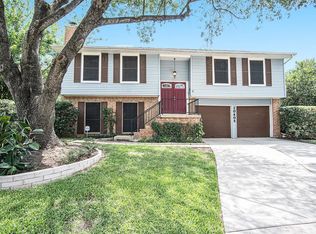 10402 Clear Cove Ln, Houston, TX 77041