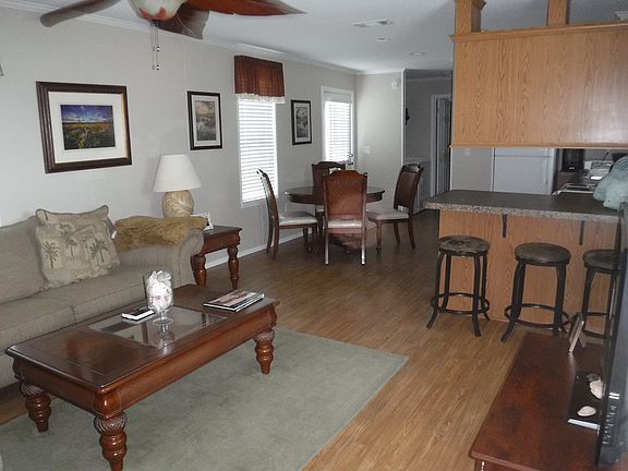 3rd image of 47 E Flamingo Dr