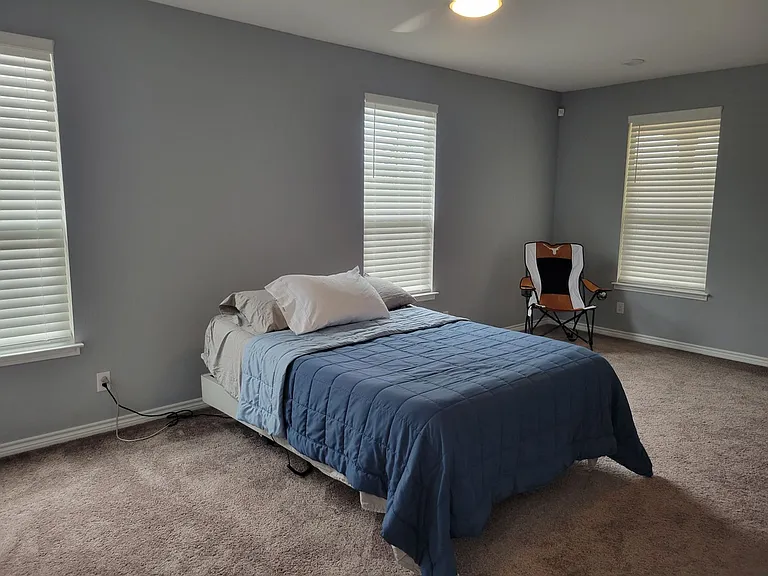 610 Eucharis — Photo 10