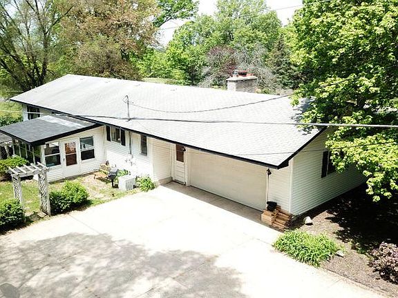 4th image of 17339 McKinley Rd