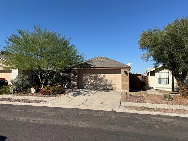 1283 N Sandecker Ln — Photo 1