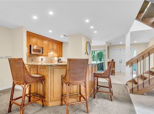 1 Gloucester Rd APT 205, Hilton Head Island, SC 29928