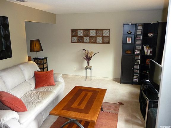 3rd image of 8800 Sawtelle Way APT C