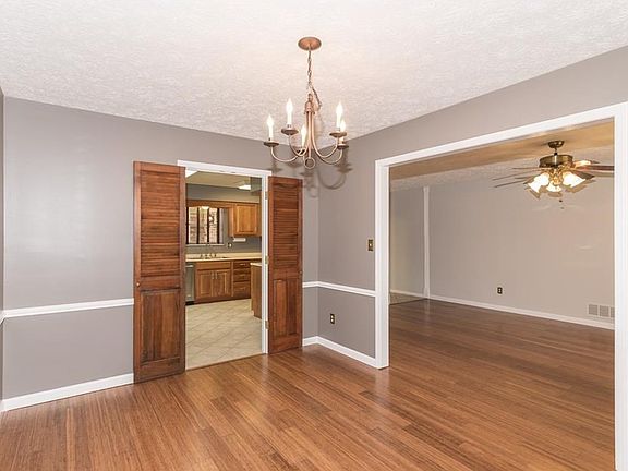 5th image of 8031 Delbrook Dr