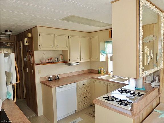 5th image of 7069 Armadillo Way