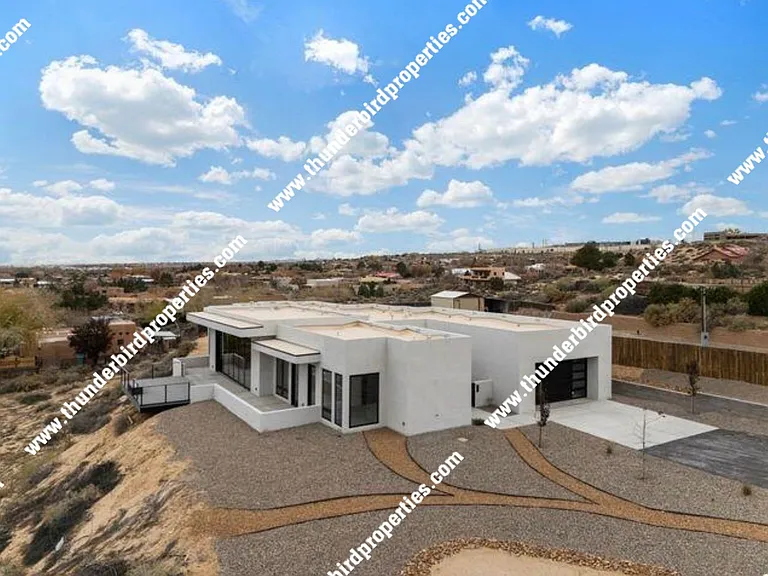 1215 Coronado Rd — Photo 7