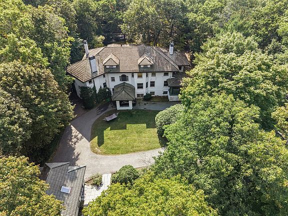 3rd image of 41 Montvale Rd