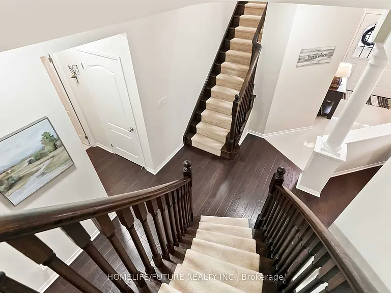 1381 Clearbrook Dr — Photo 17