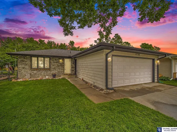 1230 W Park Ave, Lincoln, NE 68522