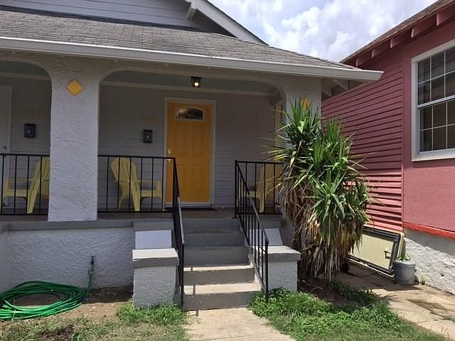 1st image of 3122 Toulouse St