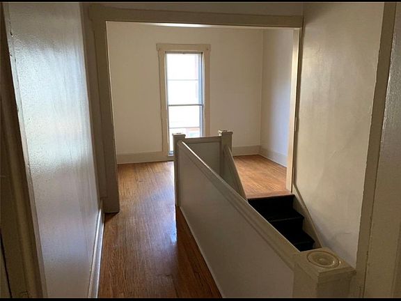 2nd image of 325-327 Grand Ave #325