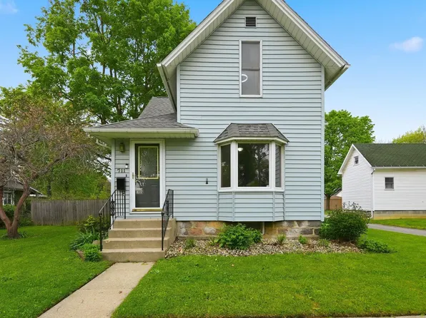 711 N Jackson St, Auburn, IN 46706