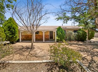 2006 Yucca St SE, Rio Rancho, NM 87124